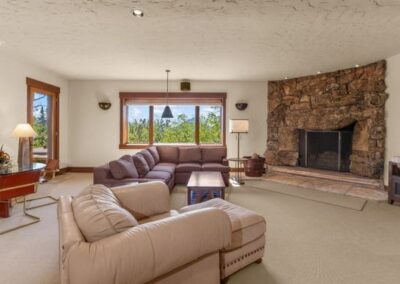 Bear Mountain Chalet room for the whole family