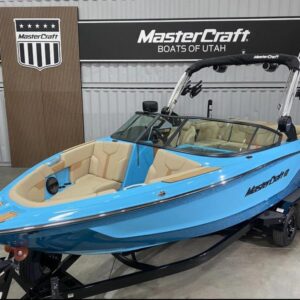 Mastercraft XT23 Surf Boat